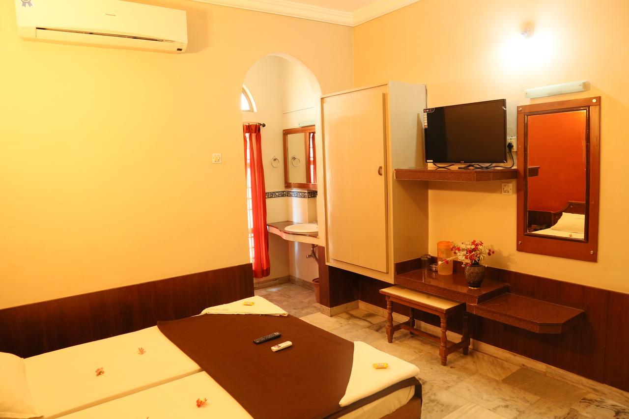 New Cape Hotel Kanyakumari Exterior photo