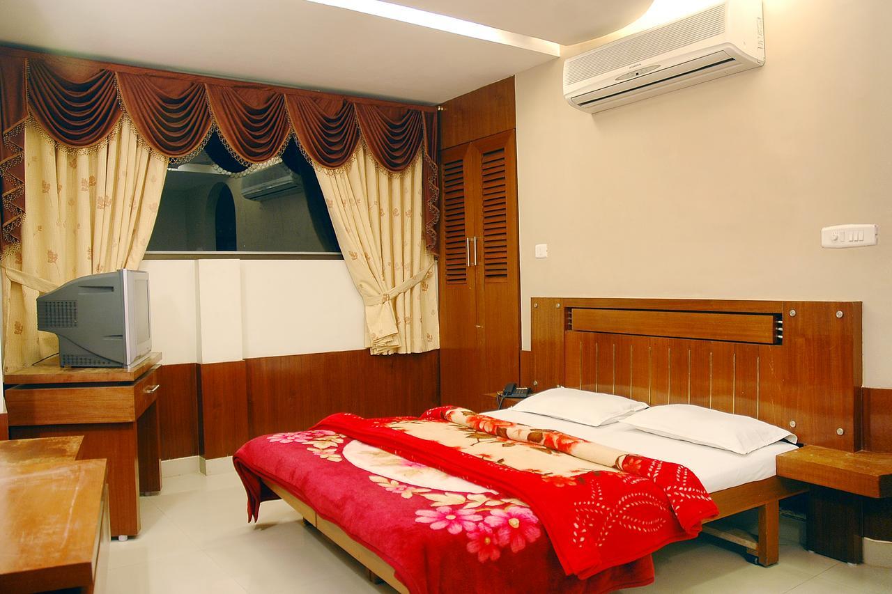 New Cape Hotel Kanyakumari Exterior photo